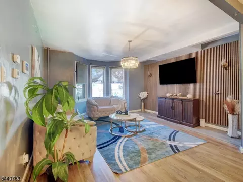 40 Bruen Ave, Irvington, NJ 07111