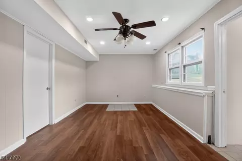 Living - 21 Ash Rd, Edison, NJ 08817 photo 8 of 8