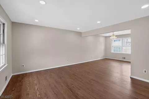 Living - 21 Ash Rd, Edison, NJ 08817 photo 3 of 8