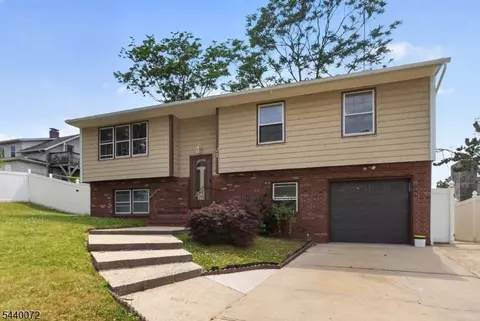 Exterior - 21 Ash Rd, Edison, NJ 08817 photo 2 of 6