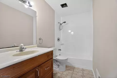 Bath - 21 Ash Rd, Edison, NJ 08817 photo 1 of 2