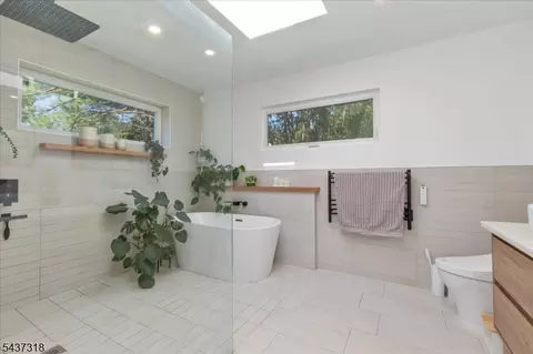 2 Abbott Ct, Edison, NJ 08820 photo 34