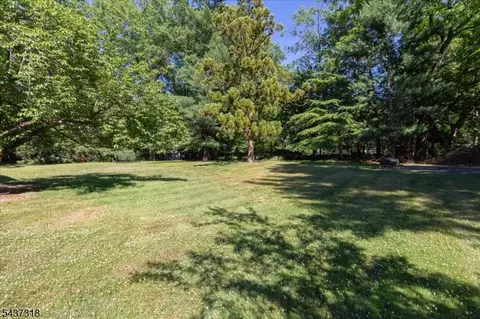 2 Abbott Ct, Edison, NJ 08820 photo 42