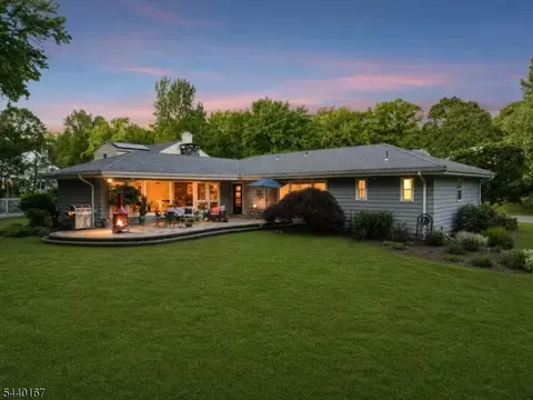 95 Yantacaw Brook Park, Montclair, NJ 07043