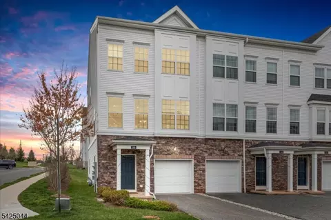 309 Saratoga Ct, Branchburg, NJ 08876