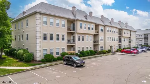 308 Brittany Dr #308, Wayne, NJ 07470