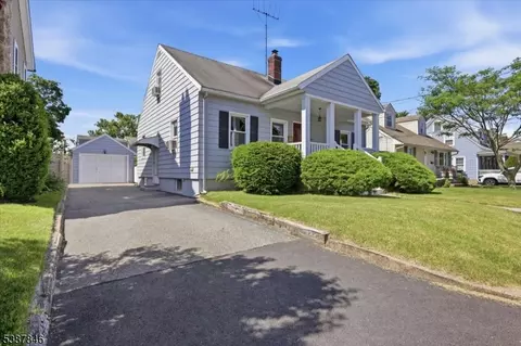 15 Kennedy Rd, Morris Plains, NJ 07950