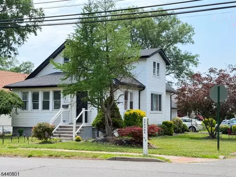273 Avenel St, Avenel, NJ 07001
