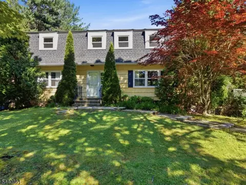 501 Hamilton Dr, Hackettstown, NJ 07840