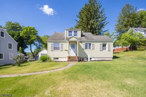 719 Godwin Ave, Midland Park Boro, NJ 07432