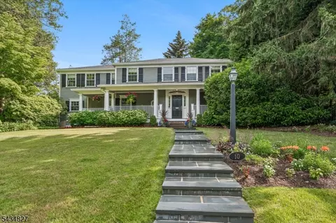 10 West Ln, Madison, NJ 07940