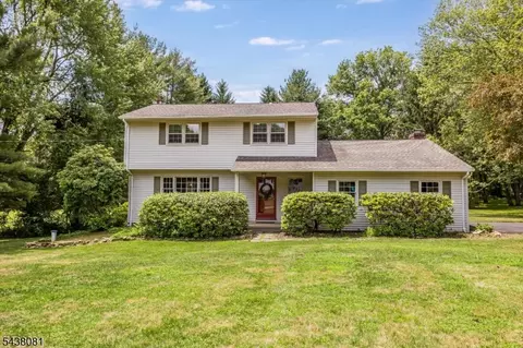 7 Catan Dr, Flanders, NJ 07836