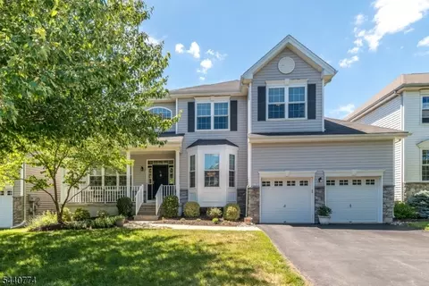 21 Stirrup Ln, Flemington, NJ 08822