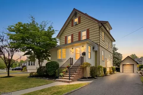 48 Mansion Ter, Cranford, NJ 07016