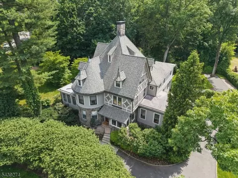 230 Springfield Ave, Summit, NJ 07901