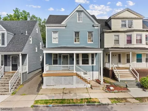 216 N Maple Ave, East Orange, NJ 07017