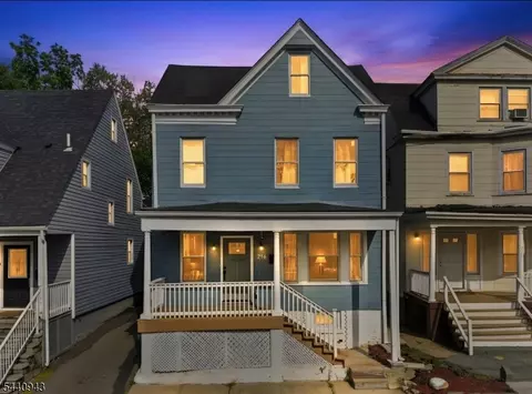 216 N Maple Ave, East Orange, NJ 07017