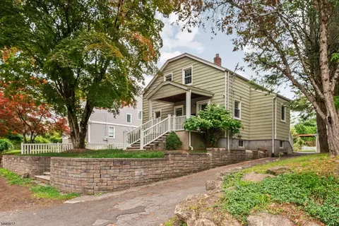 54 Chestnut Ave, Park Ridge, NJ 07656