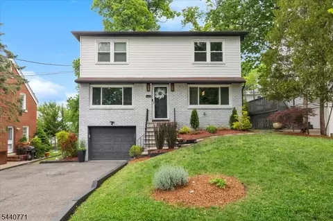 11 Nottingham Rd, West Orange, NJ 07052