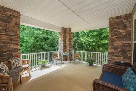 Exterior - 2110 Pierce Ln, Rockaway Twp, NJ 07866 photo 2 of 6