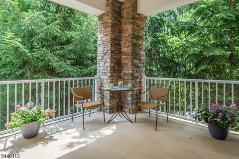 Exterior - 2110 Pierce Ln, Rockaway Twp, NJ 07866 photo 3 of 6