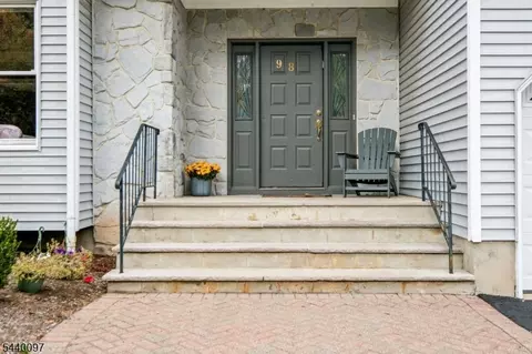 98 King St, Edison, NJ 08820 photo 3