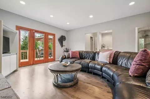 98 King St, Edison, NJ 08820 photo 17