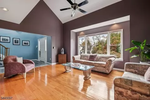 98 King St, Edison, NJ 08820 photo 7