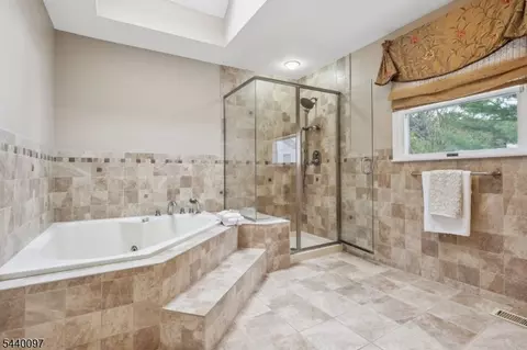 98 King St, Edison, NJ 08820 photo 20