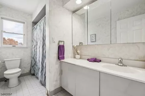 98 King St, Edison, NJ 08820 photo 24