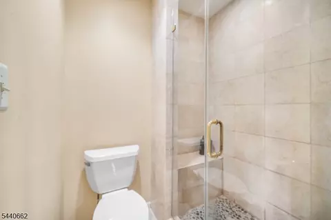 Bath - 72 Bald Eagle Rd, Hackettstown, NJ 07840 photo 1 of 8
