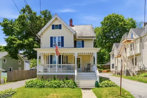 2 Academy St, Newton, NJ 07860
