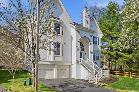 1 Skytop Rdg, Oakland, NJ 07436