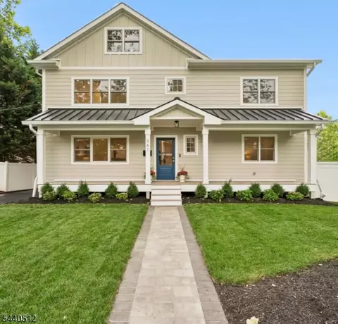 941 Lincoln Ave E, Cranford, NJ 07016