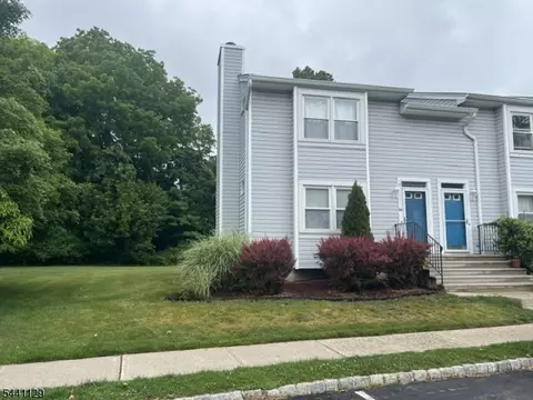 53 Village Dr, Hamburg, NJ 07419