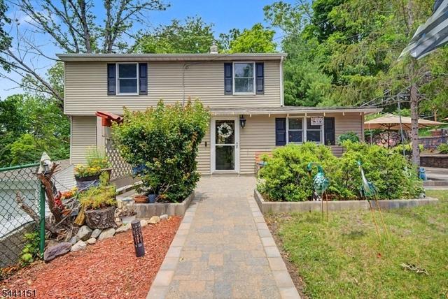 102 E Belleview Ave, Butler, NJ 07405