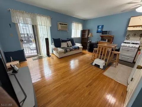 353 Marshall St #2C, Paterson, NJ 07503