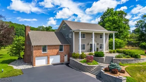 111 Beaver Run Rd, Lafayette, NJ 07848
