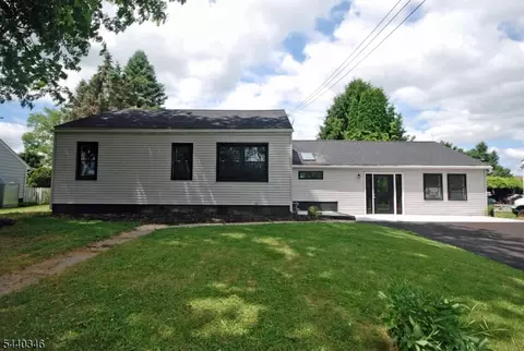 Exterior - 496 Franklin St, Alpha, NJ 08865 photo 2 of 5