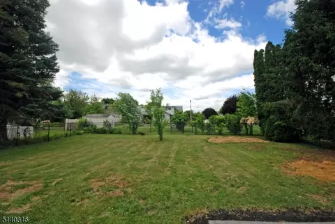 Exterior - 496 Franklin St, Alpha, NJ 08865 photo 4 of 5
