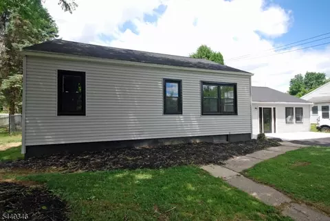 Exterior - 496 Franklin St, Alpha, NJ 08865 photo 3 of 5