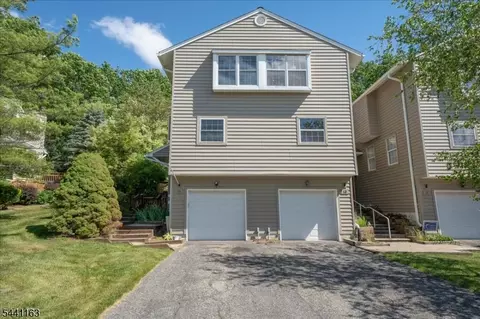 15 Rhea Run, Newton, NJ 07860