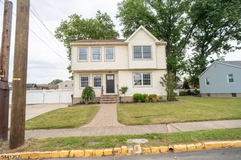130 Loretta St, Perth Amboy, NJ 08861
