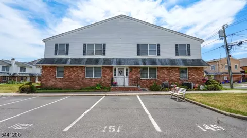 151 S 7th Ave, Manville, NJ 08835