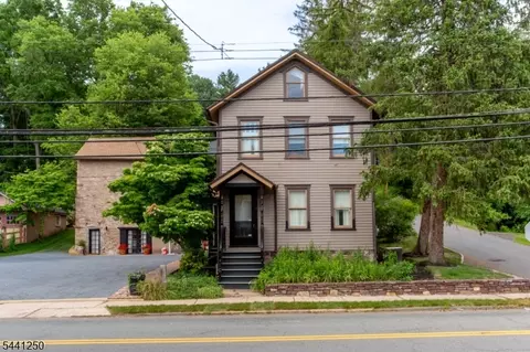 3 S Main St, Stockton, NJ 08559