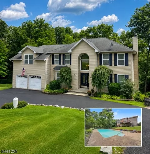 5 Worthington Rd, Columbia, NJ 07832