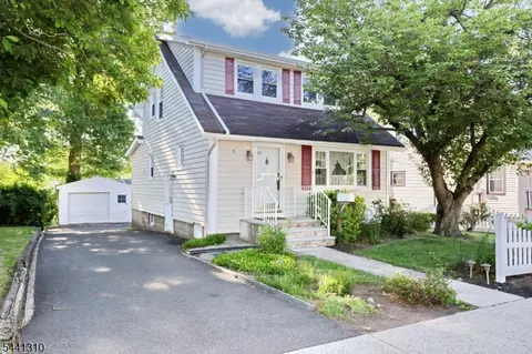 49 S Franklin Ave, Bergenfield, NJ 07621