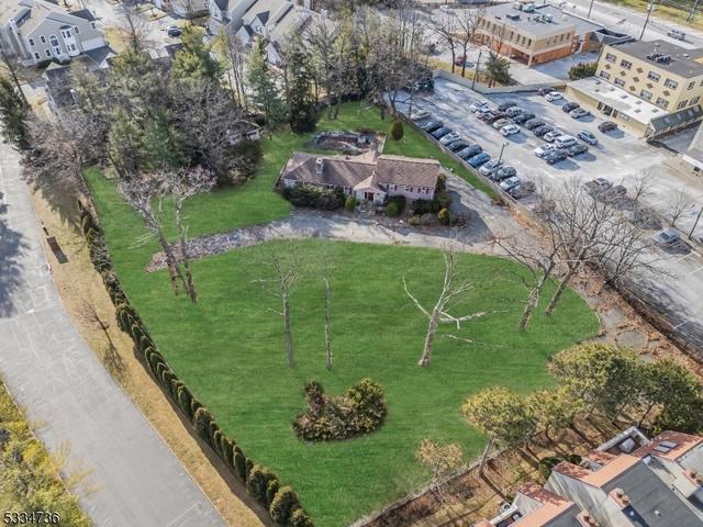 1 Blueberry Bnd, West Orange, NJ 07052