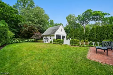 27 Pine Grove Ave, Summit, NJ 07901 photo 32