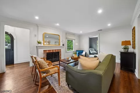 27 Pine Grove Ave, Summit, NJ 07901 photo 7